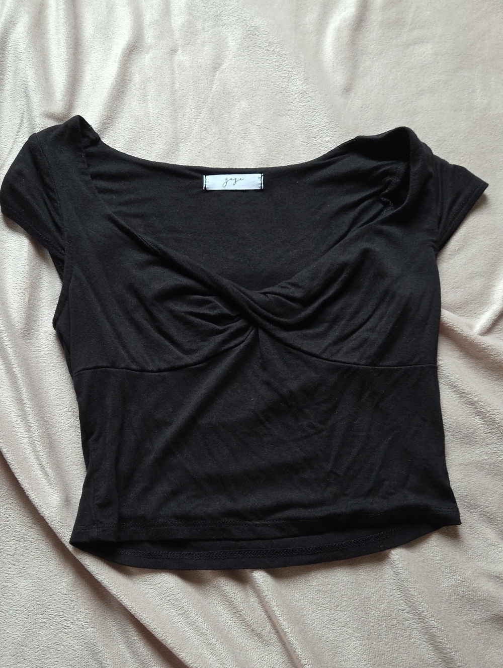 Gaze Cinched Top